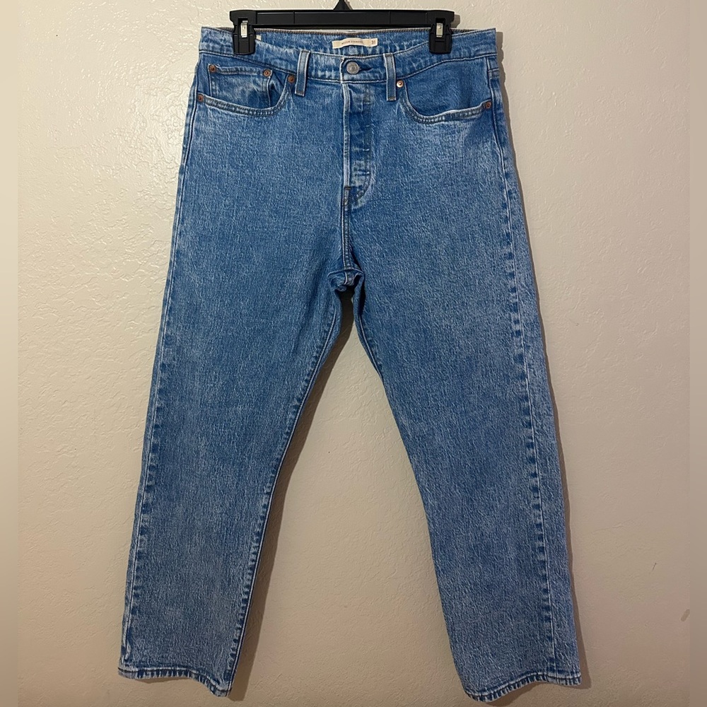 Levi’s Wedgie Straight W 31, L 27